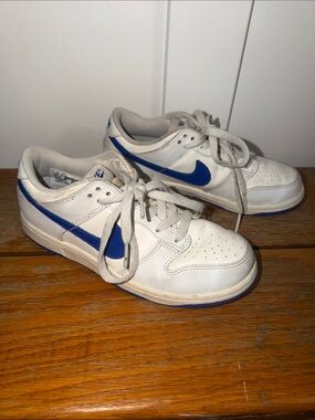 Boys Nike Dunk Low Summit White & Royal Blue Sneakers Size 3